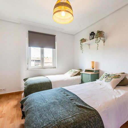 Casa Lopez Bed & Breakfast Aviles Exterior photo