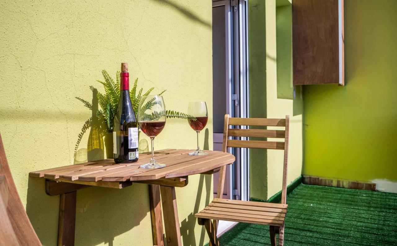 Casa Lopez Bed & Breakfast Aviles Exterior photo