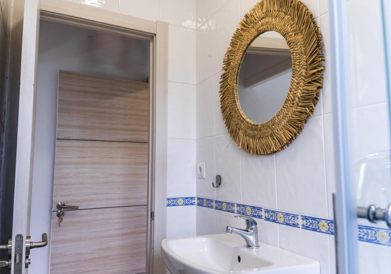 Casa Lopez Bed & Breakfast Aviles Exterior photo