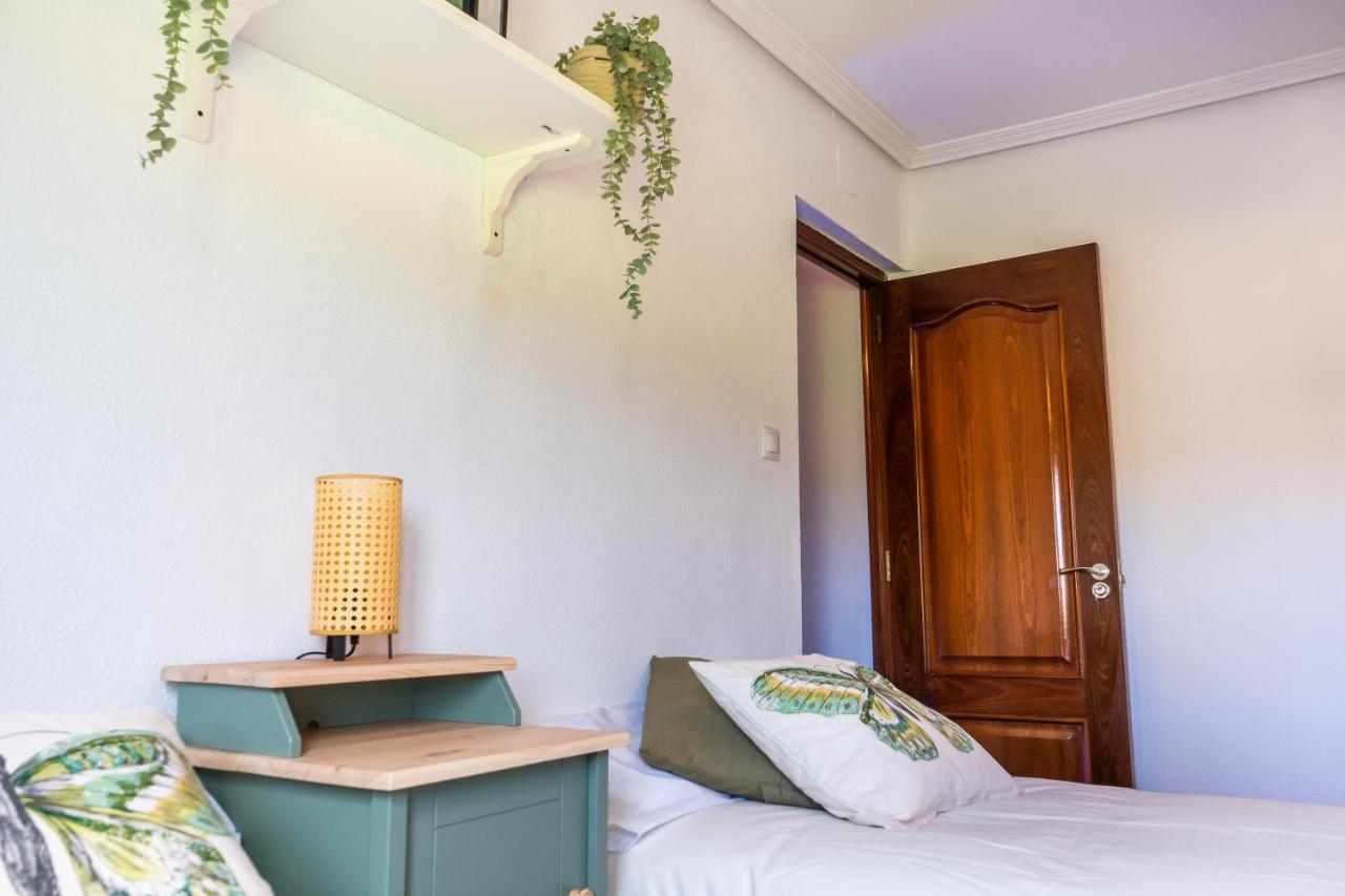 Casa Lopez Bed & Breakfast Aviles Exterior photo
